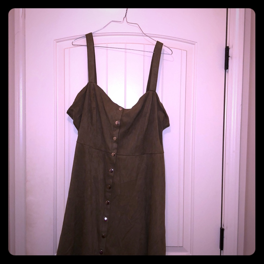 Green dress with buttons
